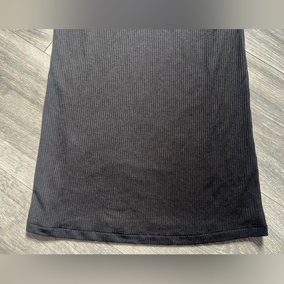 Skivys Femme Black Ribbed Tank Top w Built In Sports Bra Support. Size S - Picture 3 of 12